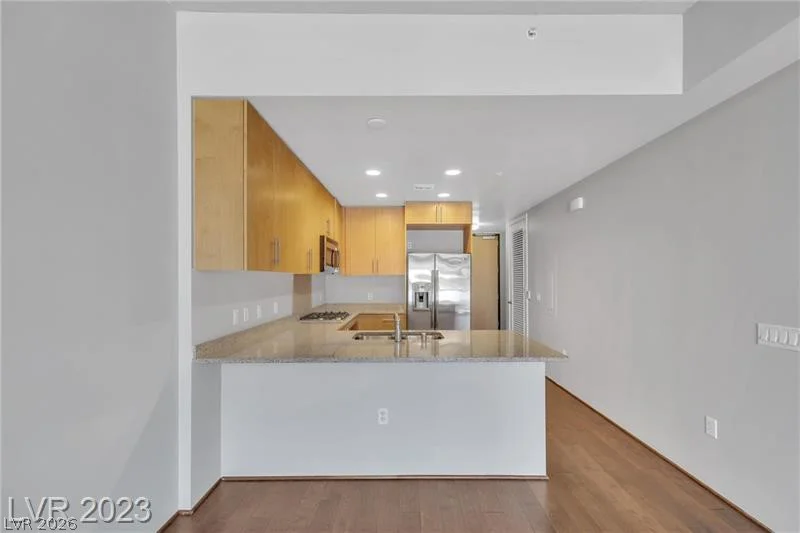 353 Bonneville, Las Vegas, NV 89101