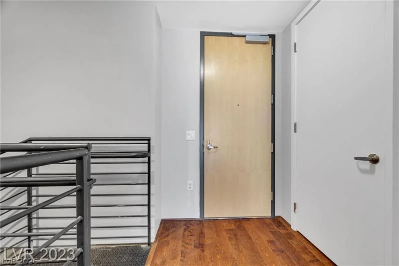353 Bonneville, Las Vegas, NV 89101