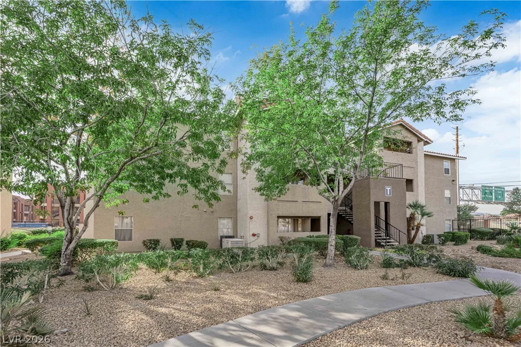 4200 Valley View, Las Vegas, NV 89103