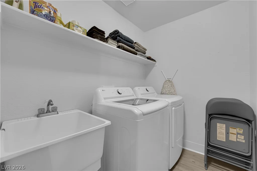 4200 Valley View, Las Vegas, NV 89103
