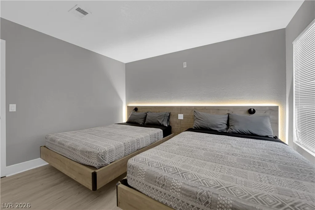 4200 Valley View, Las Vegas, NV 89103