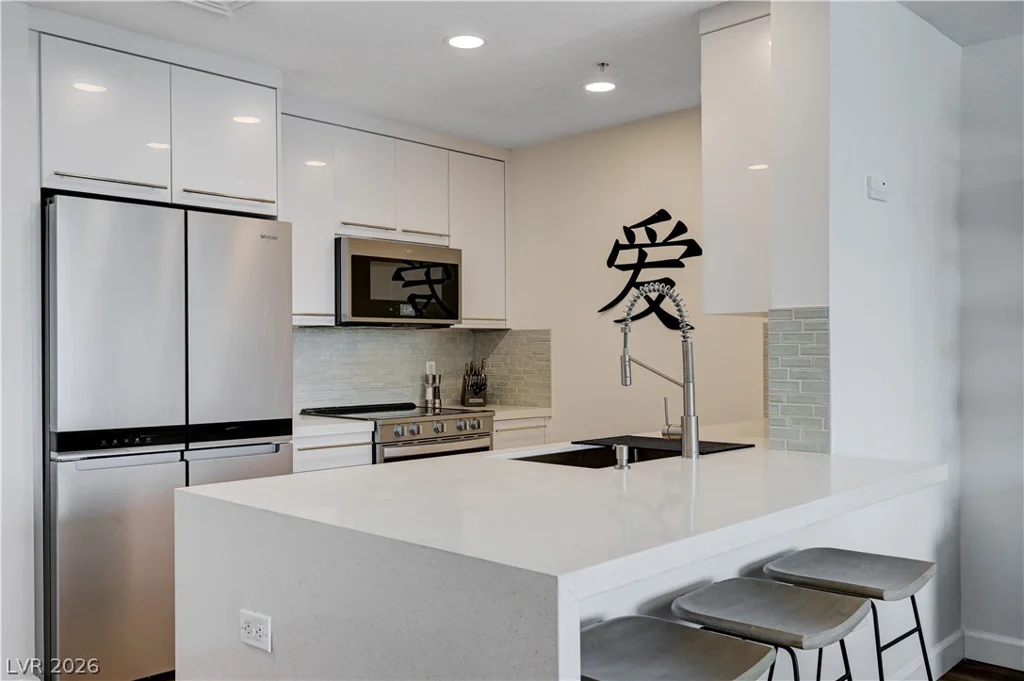 200 Sahara, Las Vegas, NV 89102