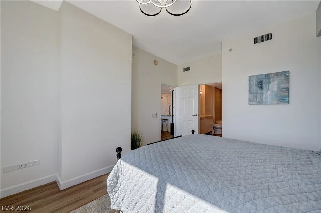 200 Sahara, Las Vegas, NV 89102