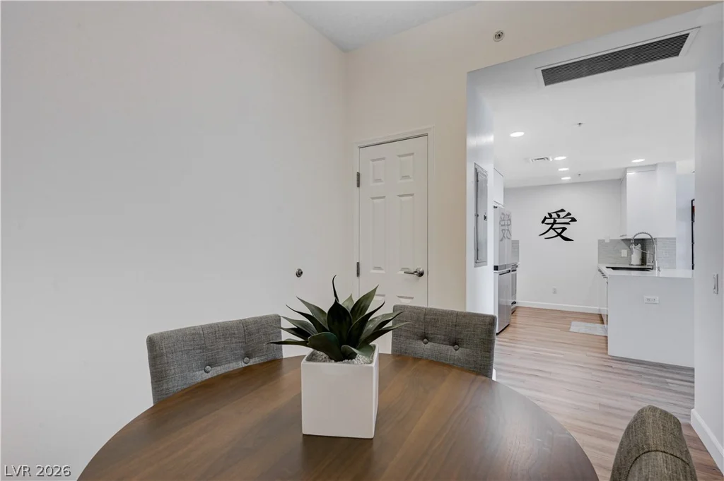 200 Sahara, Las Vegas, NV 89102