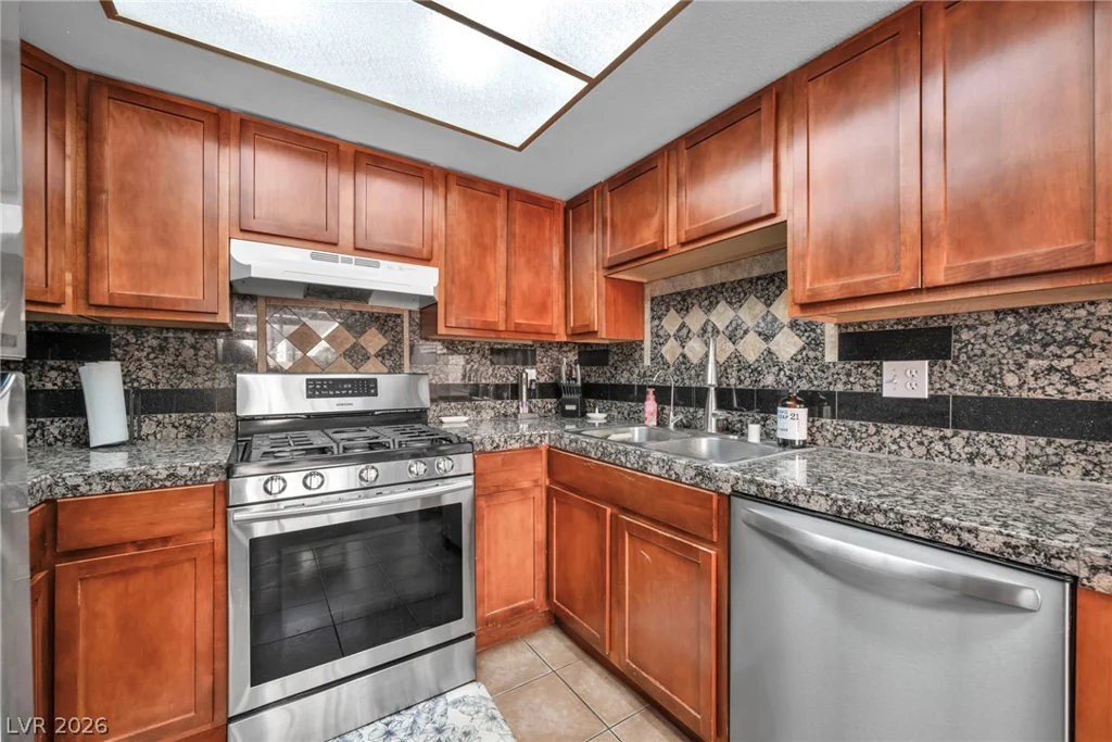 6443 Big Pine, Las Vegas, NV 89108