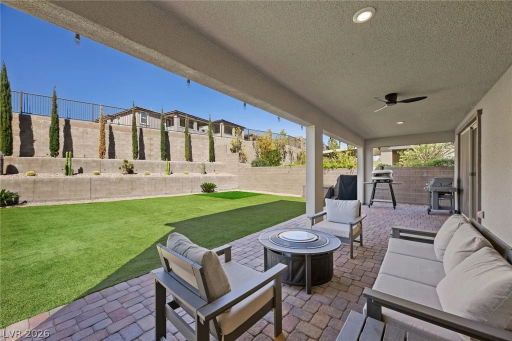 343 Cooper Hawk, Las Vegas, NV 89138