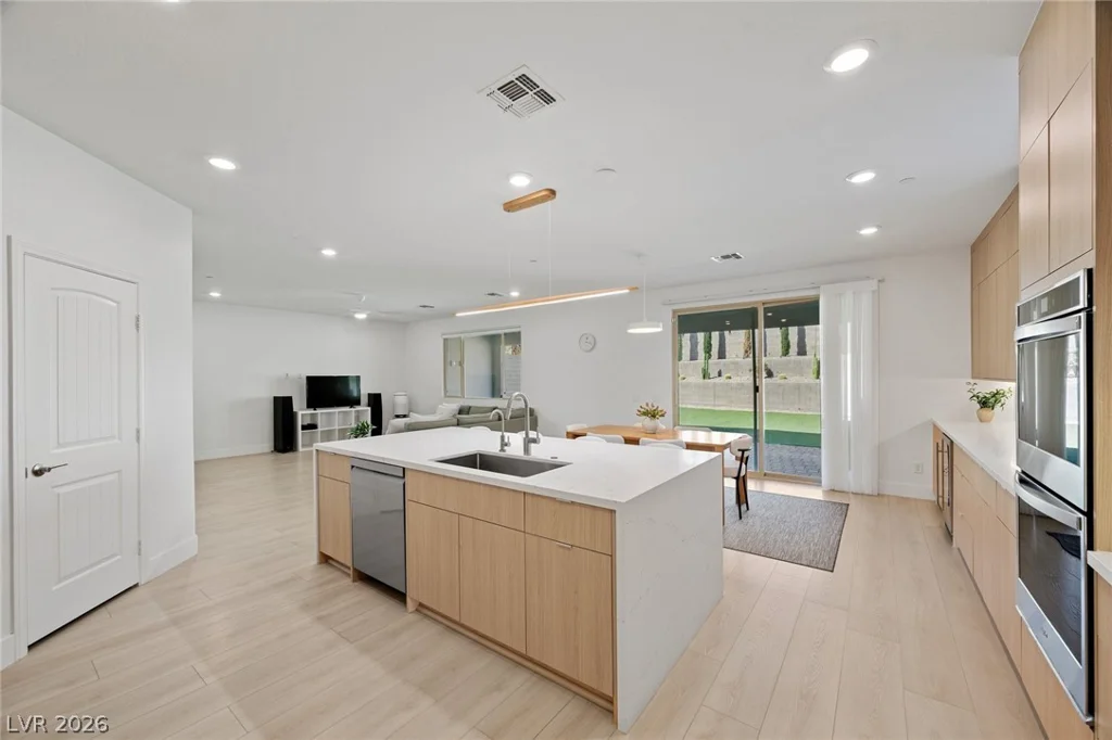 343 Cooper Hawk, Las Vegas, NV 89138