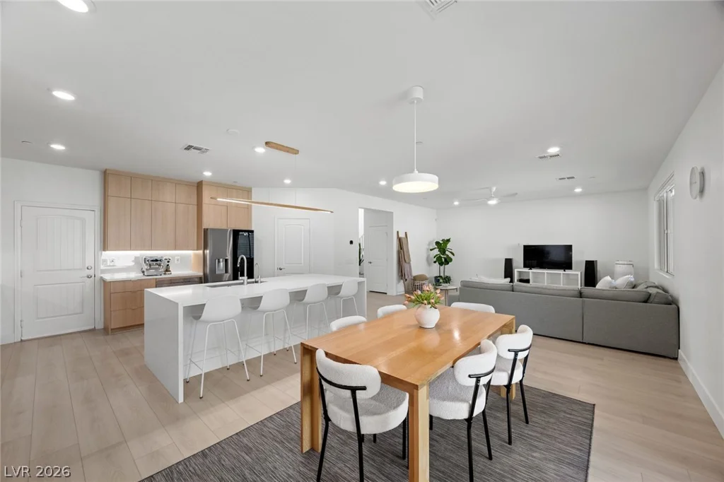 343 Cooper Hawk, Las Vegas, NV 89138