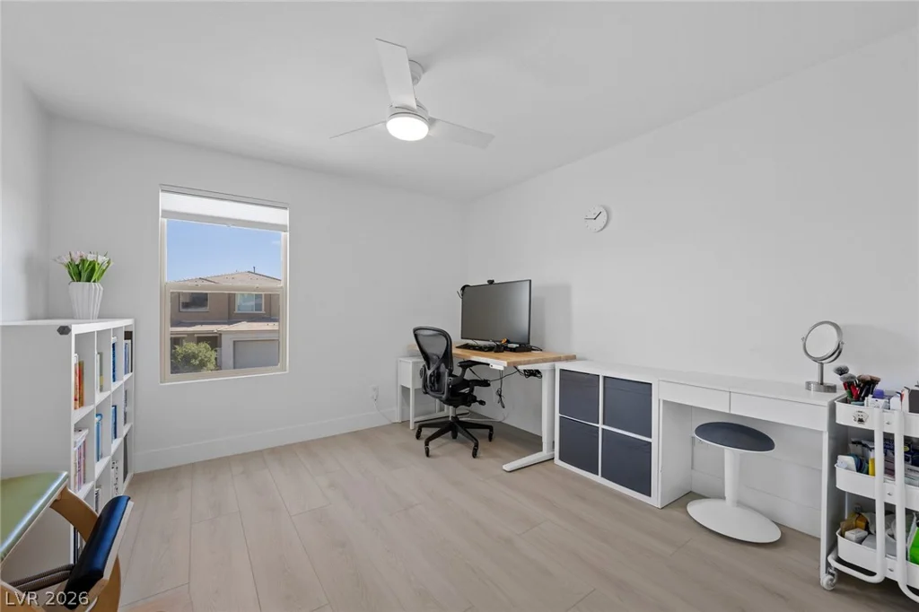343 Cooper Hawk, Las Vegas, NV 89138