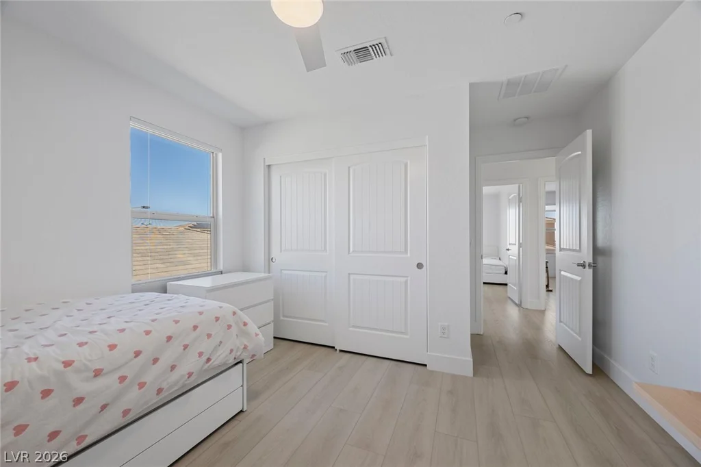 343 Cooper Hawk, Las Vegas, NV 89138