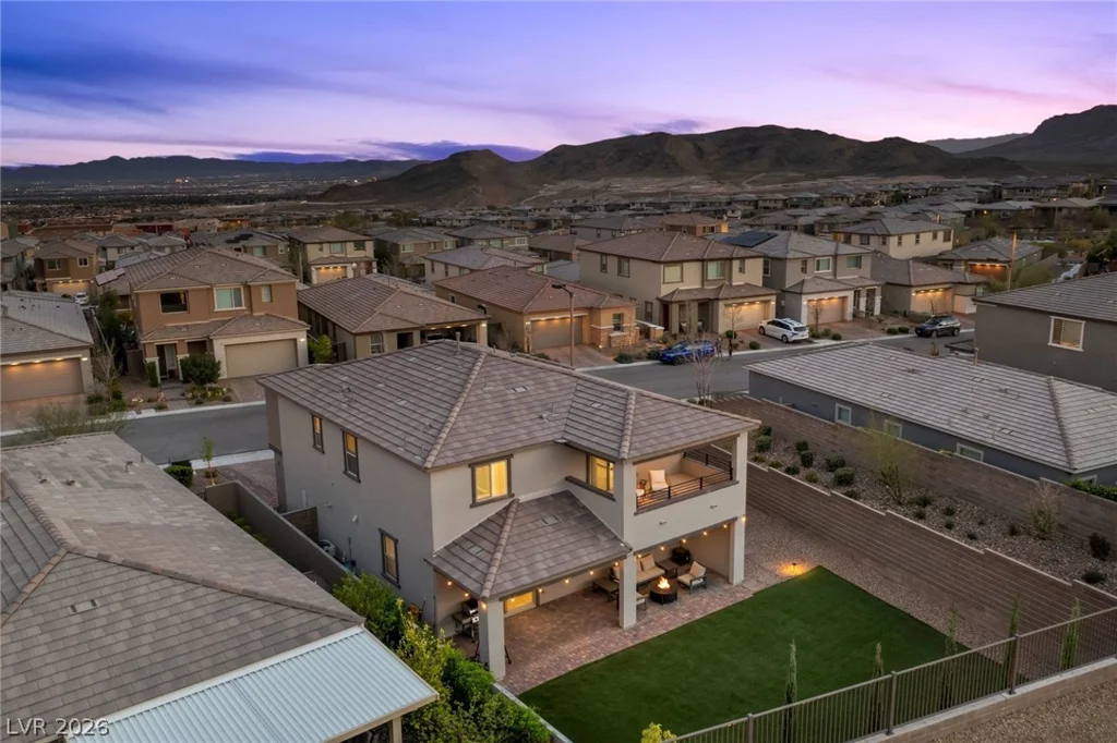 343 Cooper Hawk, Las Vegas, NV 89138