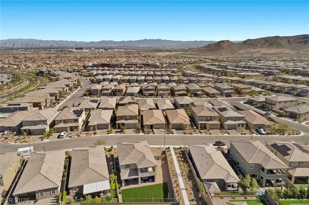 343 Cooper Hawk, Las Vegas, NV 89138