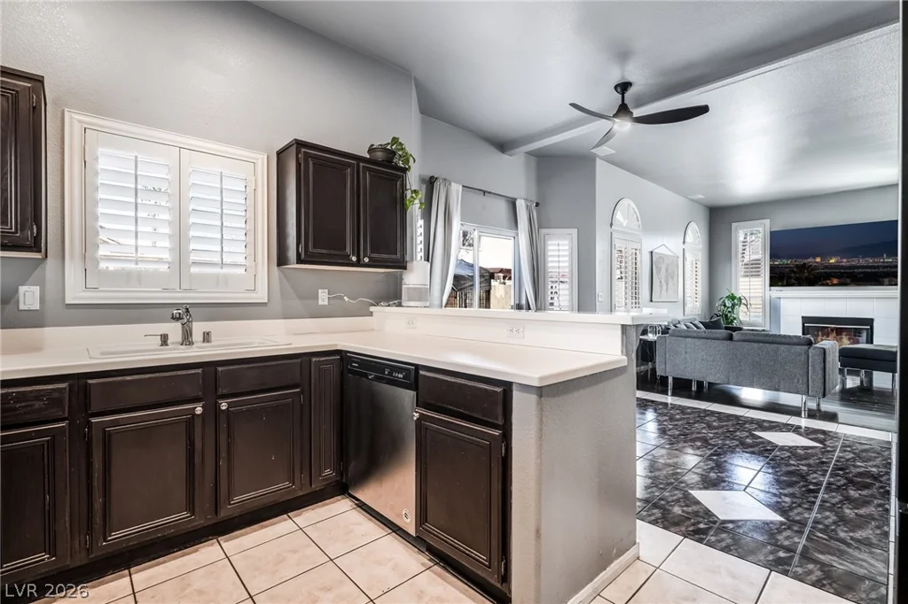 1072 Deep Well, Henderson, NV 89011