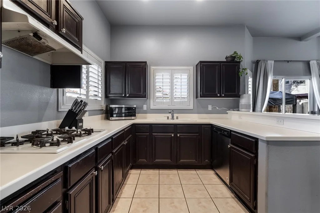 1072 Deep Well, Henderson, NV 89011