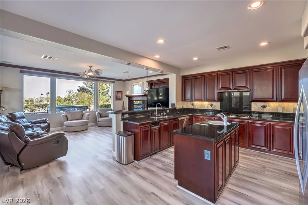 3258 Dove Run Creek, Las Vegas, NV 89135