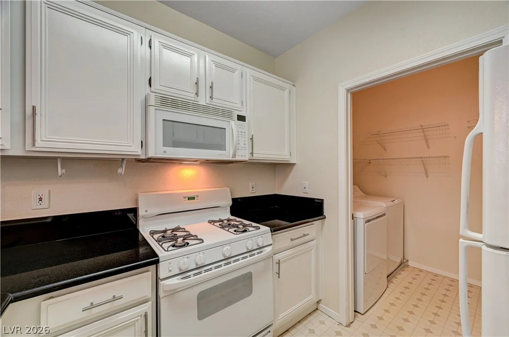 7119 Durango, Las Vegas, NV 89113