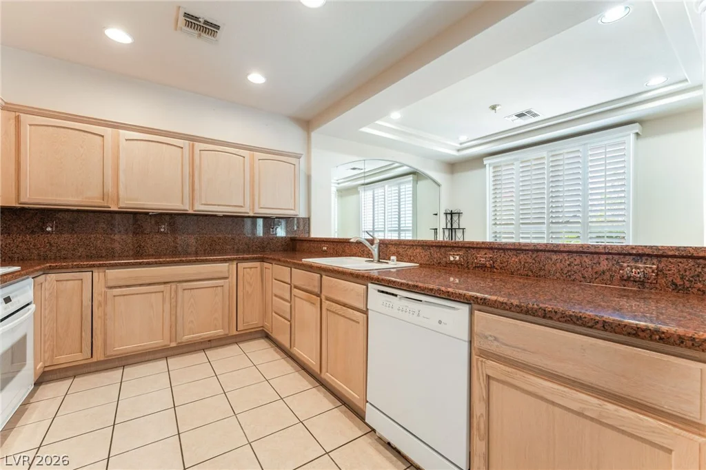 804 Dana Hills, Las Vegas, NV 89134