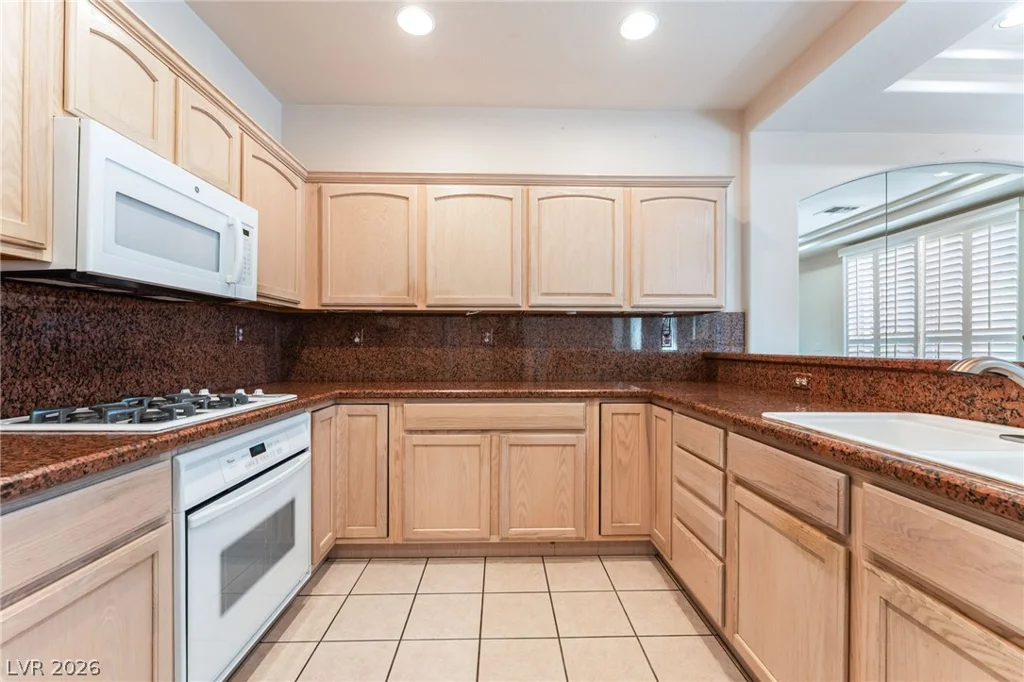 804 Dana Hills, Las Vegas, NV 89134