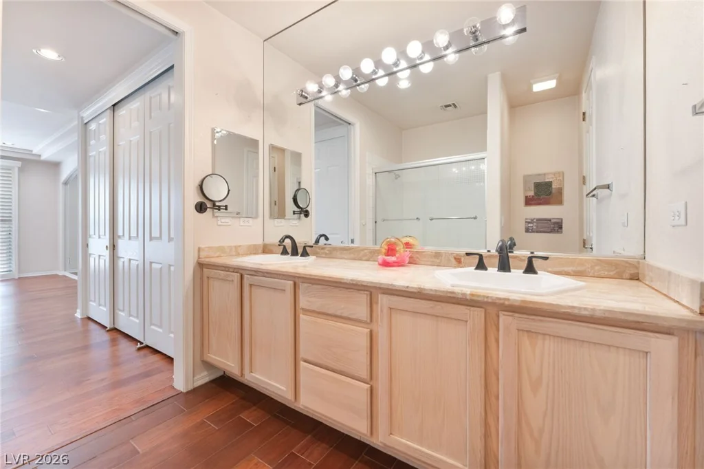 804 Dana Hills, Las Vegas, NV 89134