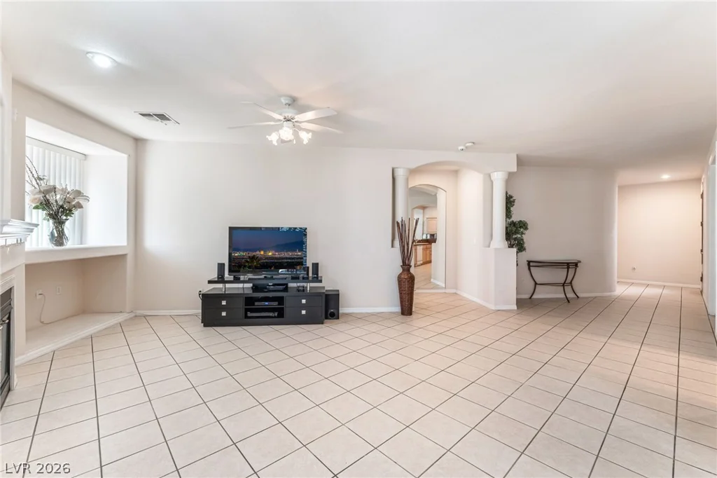 804 Dana Hills, Las Vegas, NV 89134