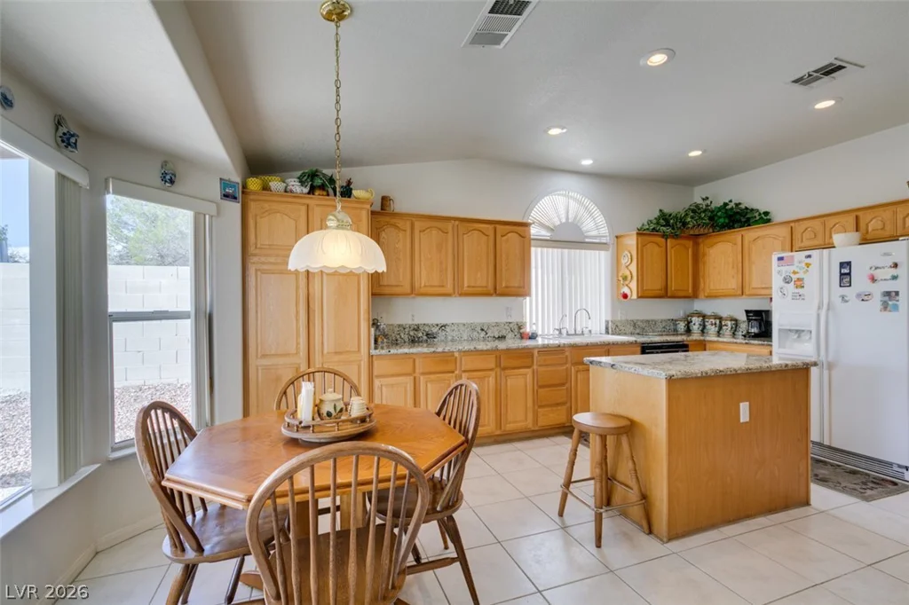 8113 Tropic Isle, Las Vegas, NV 89128