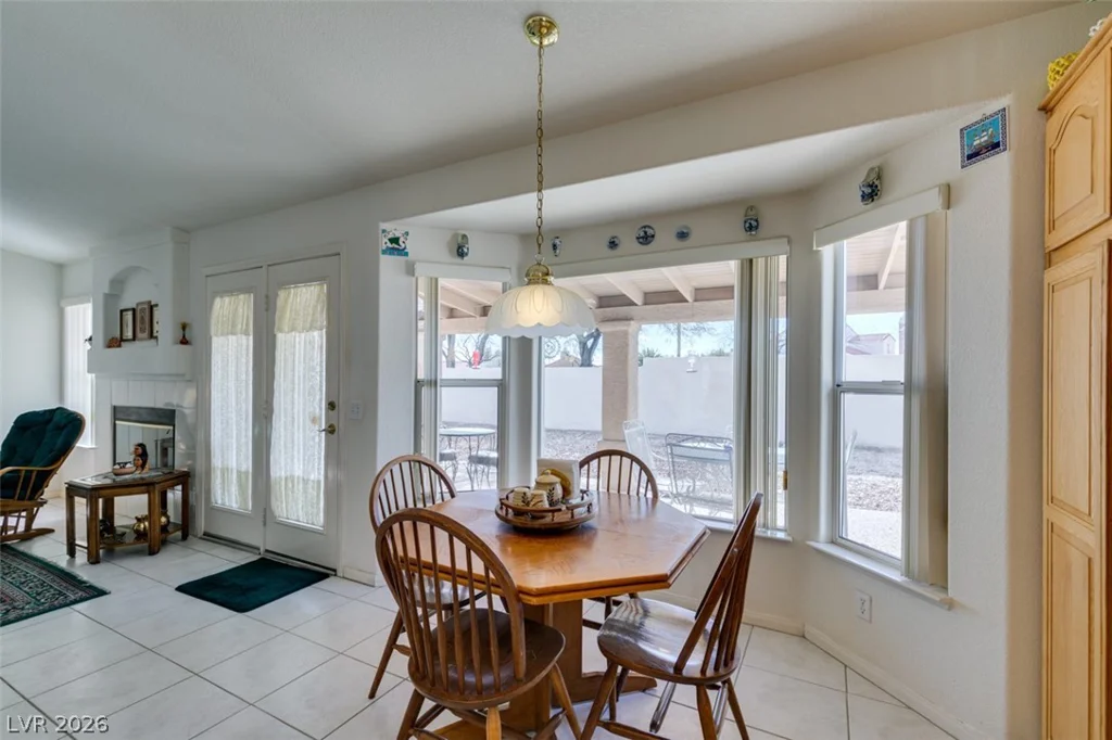 8113 Tropic Isle, Las Vegas, NV 89128