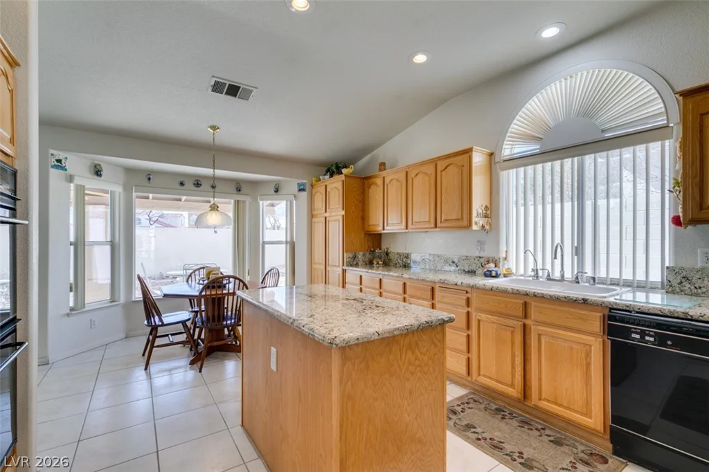 8113 Tropic Isle, Las Vegas, NV 89128