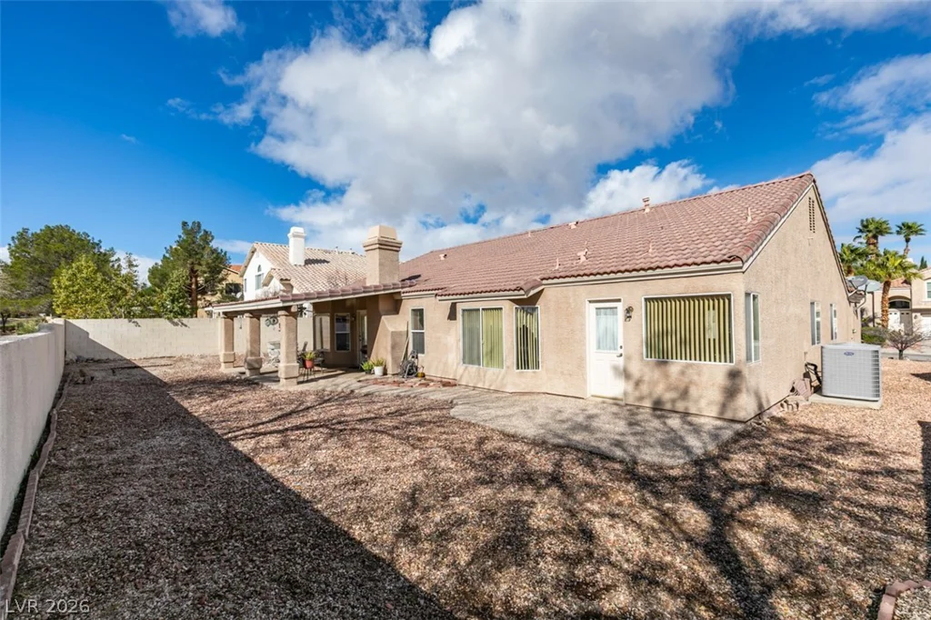 8113 Tropic Isle, Las Vegas, NV 89128