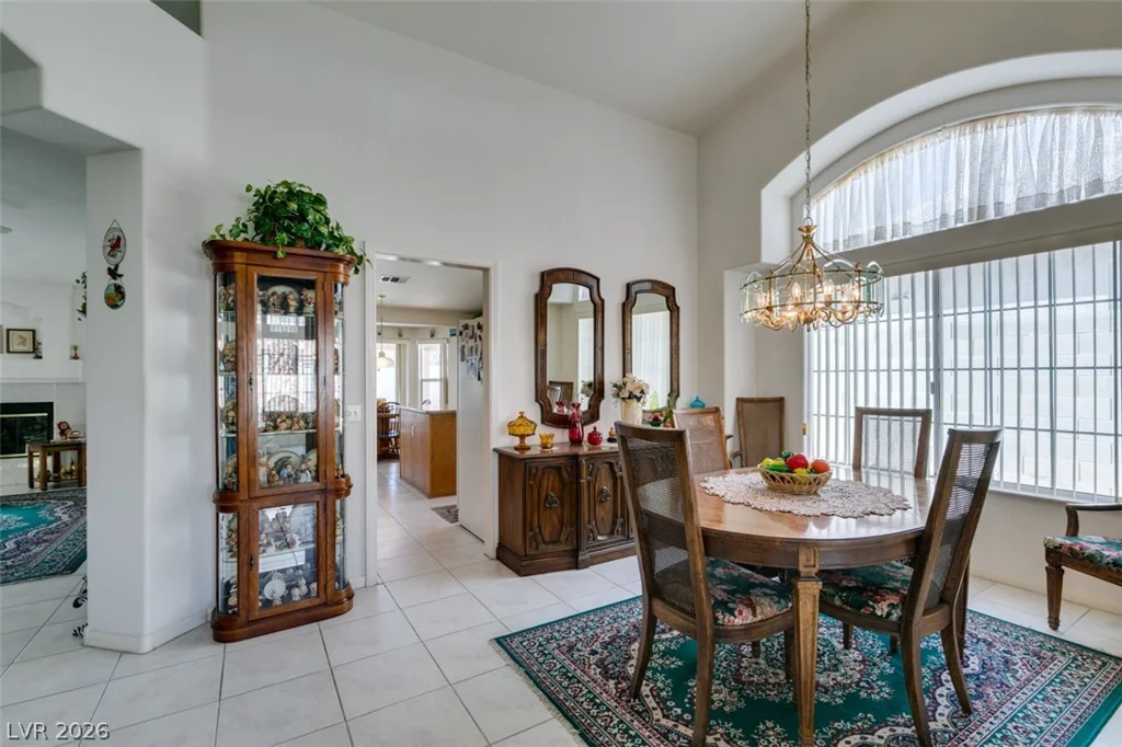 8113 Tropic Isle, Las Vegas, NV 89128