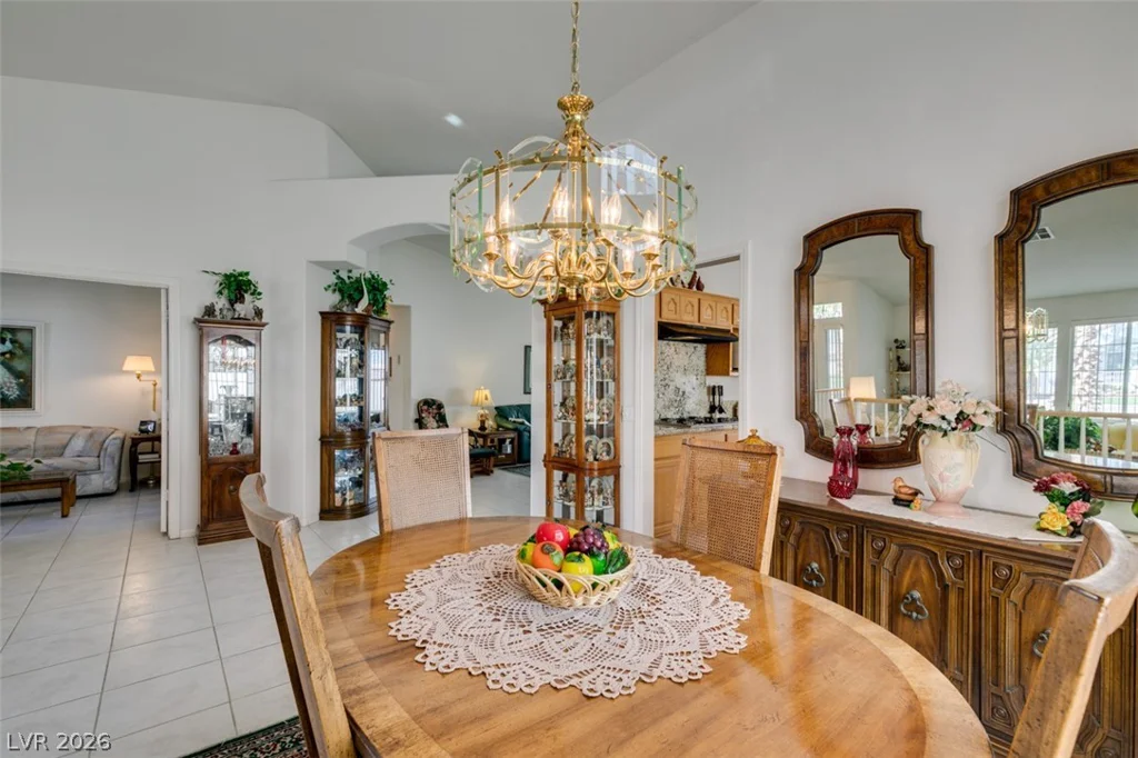 8113 Tropic Isle, Las Vegas, NV 89128