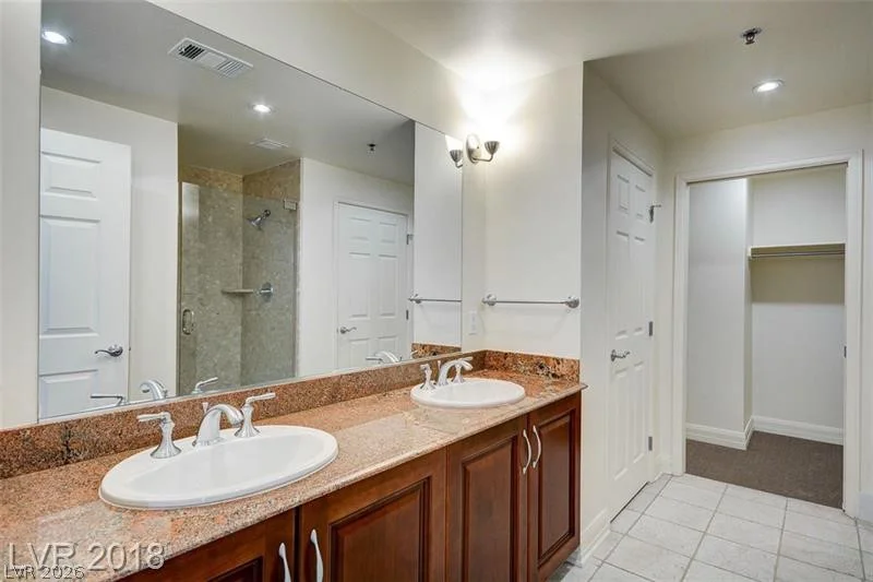 150 Las Vegas, Las Vegas, NV 89101