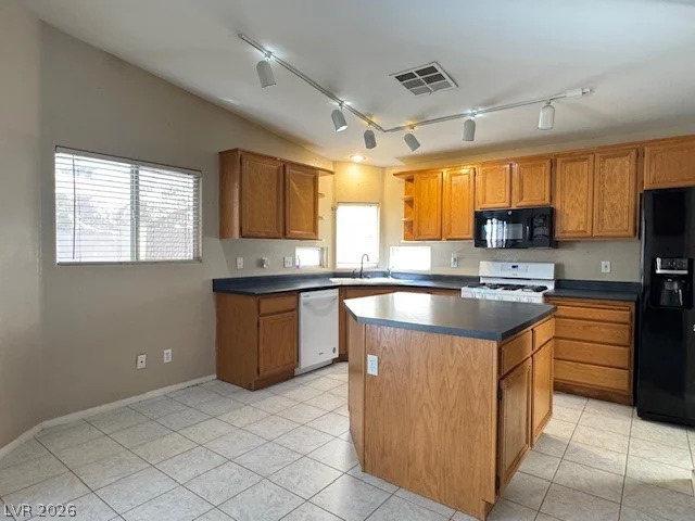 118 Crescent Bay, Henderson, NV 89012