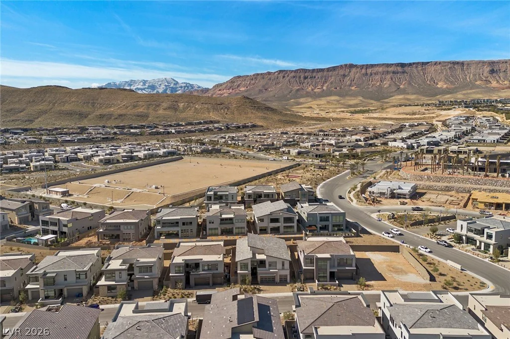 4855 Blushing Hills, Las Vegas, NV 89135