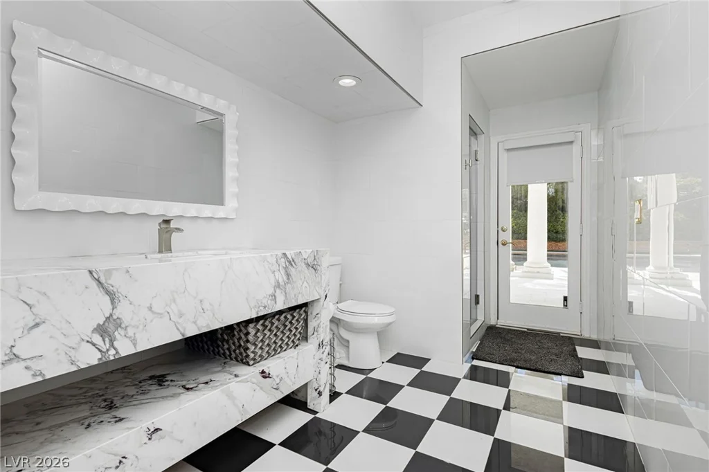 32 Princeville, Las Vegas, NV 89113