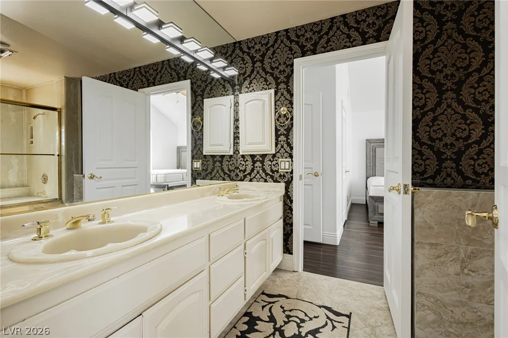 32 Princeville, Las Vegas, NV 89113