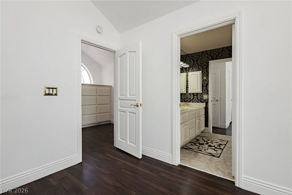 32 Princeville, Las Vegas, NV 89113