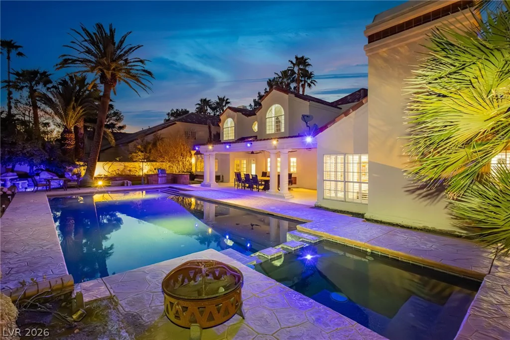 32 Princeville, Las Vegas, NV 89113