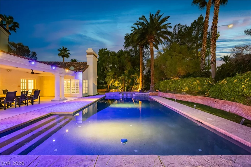 32 Princeville, Las Vegas, NV 89113