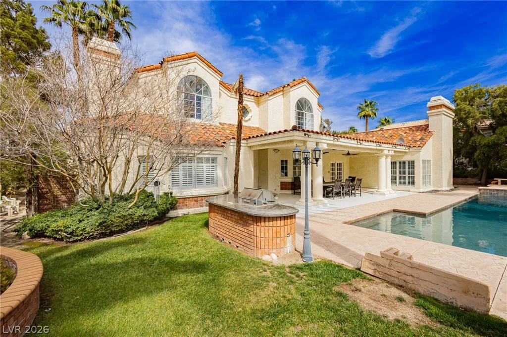 32 Princeville, Las Vegas, NV 89113