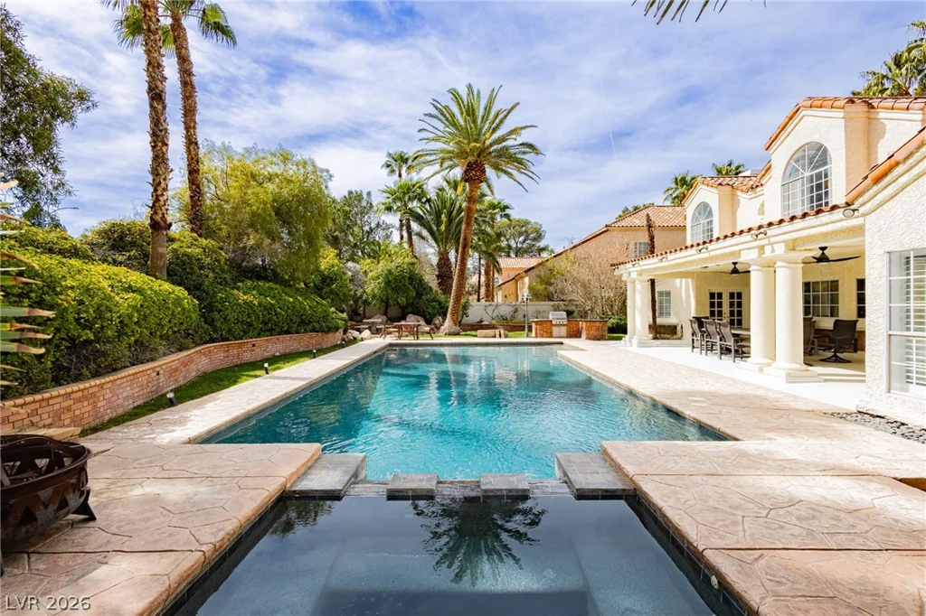 32 Princeville, Las Vegas, NV 89113
