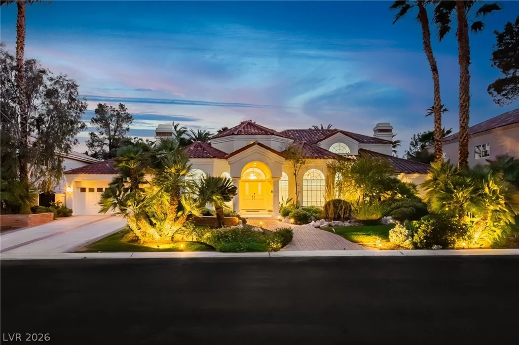 32 Princeville, Las Vegas, NV 89113