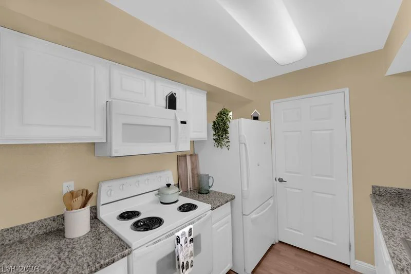 6800 Lake Mead, Las Vegas, NV 89156