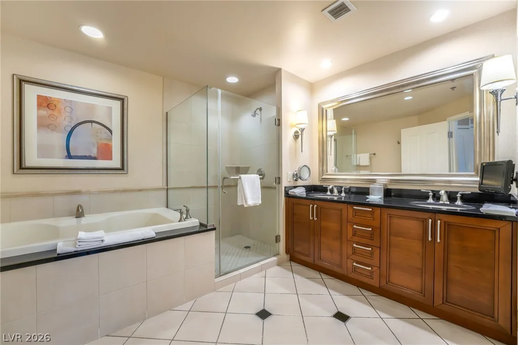 125 Harmon, Las Vegas, NV 89109