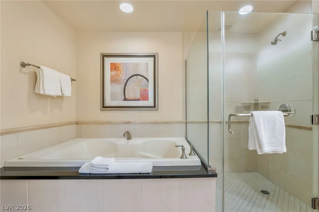 125 Harmon, Las Vegas, NV 89109