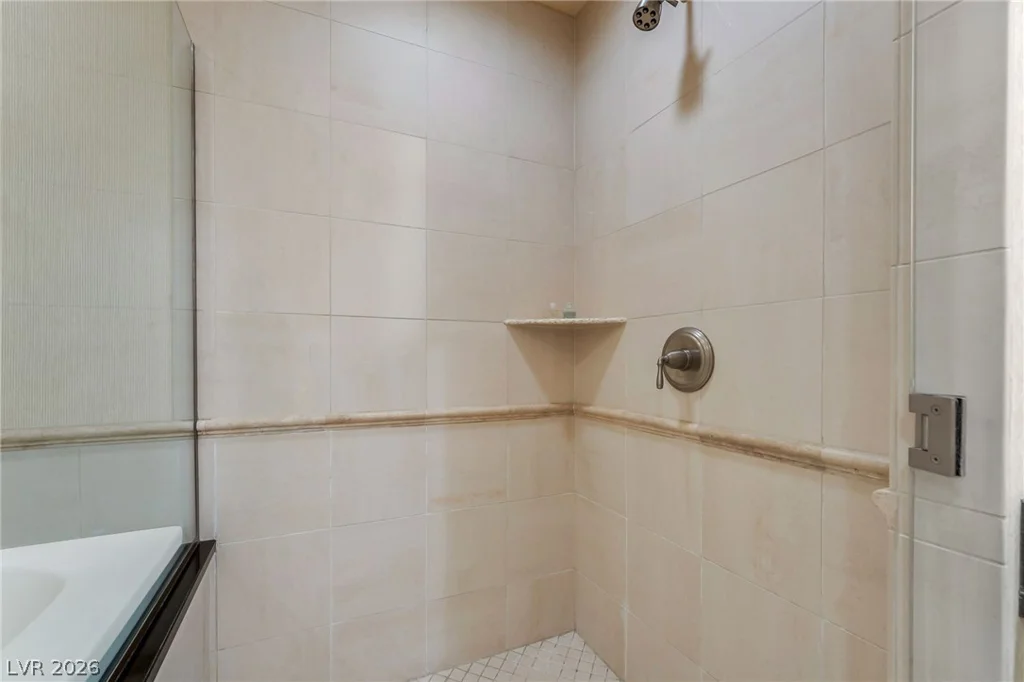 125 Harmon, Las Vegas, NV 89109