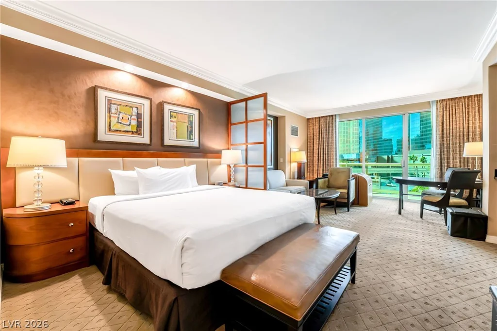 125 Harmon, Las Vegas, NV 89109
