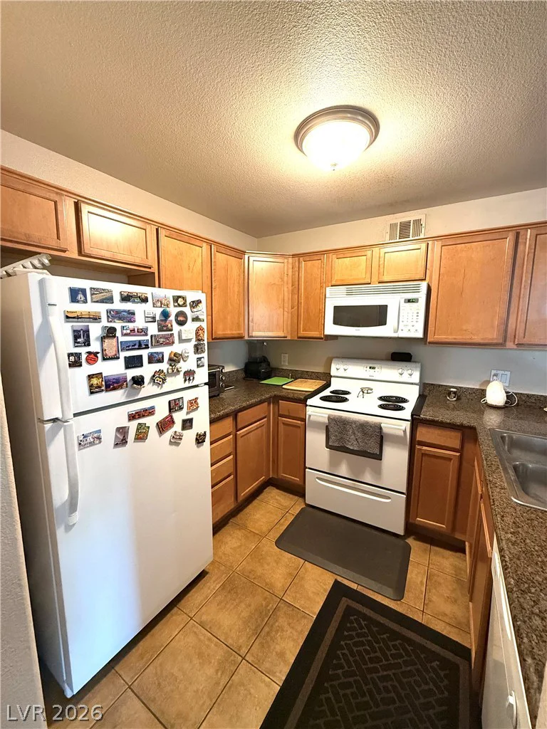 3145 Flamingo, Las Vegas, NV 89121