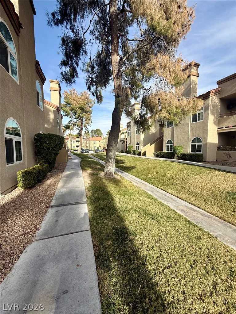 3145 Flamingo, Las Vegas, NV 89121