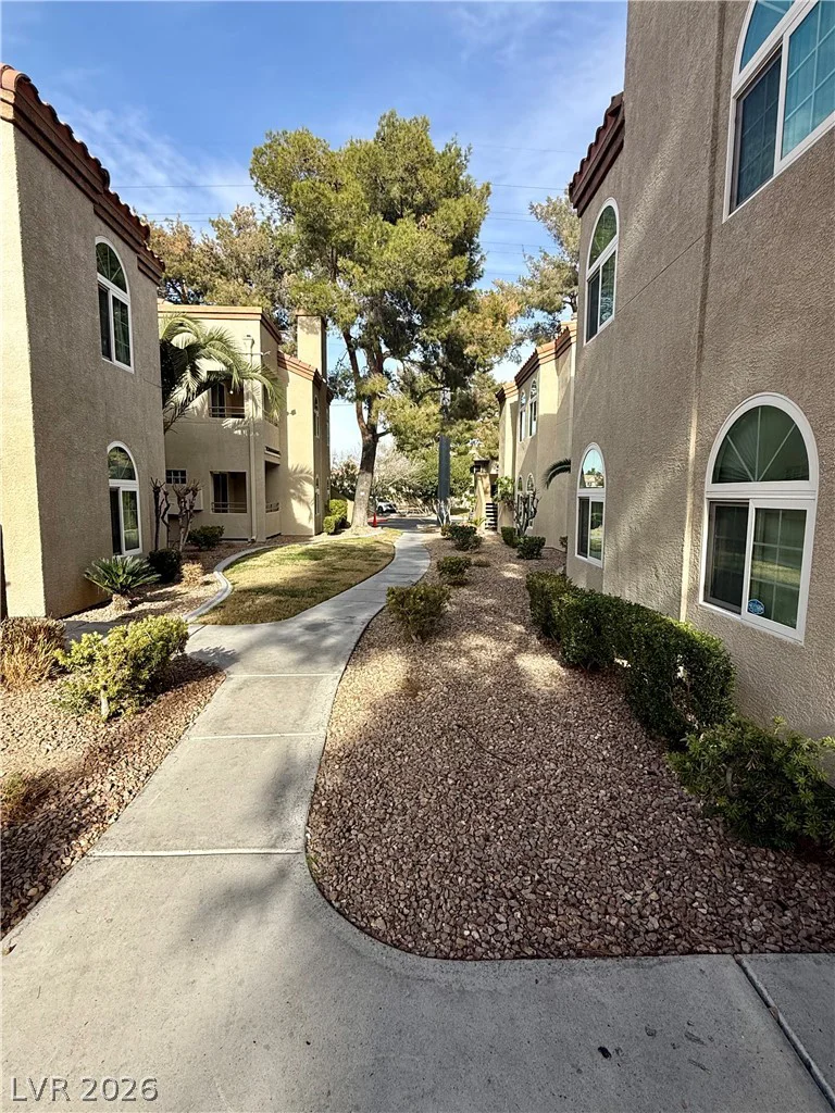 3145 Flamingo, Las Vegas, NV 89121