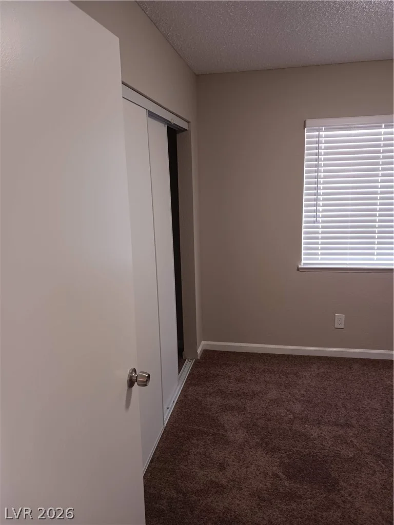 3653 Lone Oak, Las Vegas, NV 89115